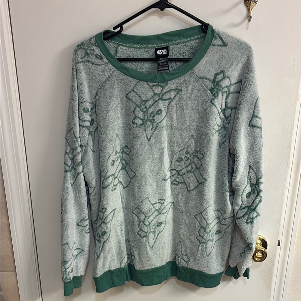 Star Wars Green Crew Neck Pajama Set in Sz XL